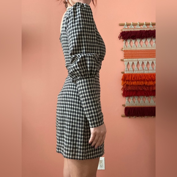 ‘Essue’ gingham dress (Simon’s) - Picture 5 of 6